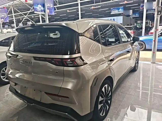 GAC Aion Y — Фото автомобиля 6