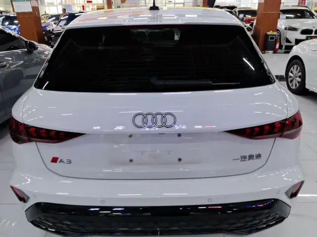 Audi A3 — Фото автомобиля 5