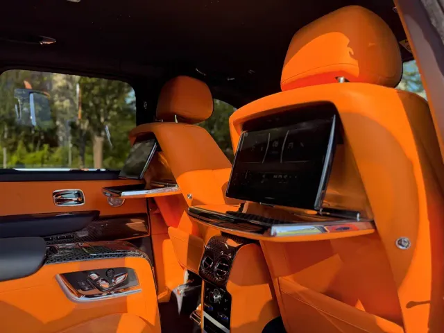 Rolls-Royce Cullinan — Фото автомобиля 22