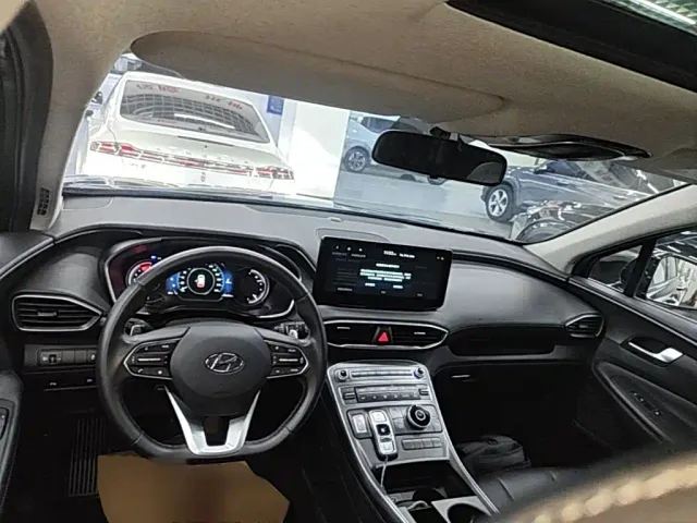 Hyundai Santa Fe — Фото автомобиля 9