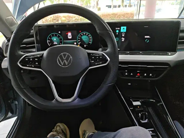Volkswagen Lamando — Фото автомобиля 5