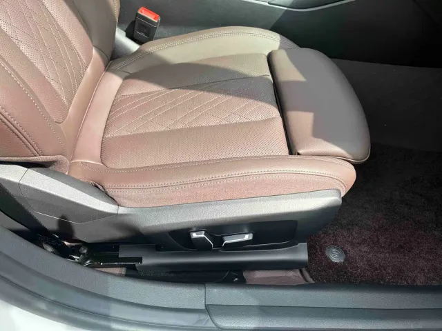 BMW 3 Series — Фото автомобиля 12
