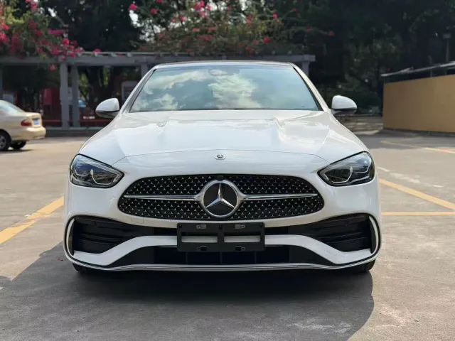 Mercedes-Benz C-Class — Фото автомобиля 2