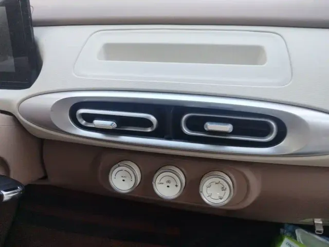 Wuling Motors Hongguang MINIEV 2025 4-Door Advanced — Фото автомобиля 20