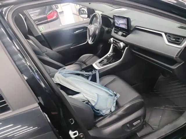 Toyota Wildlander — Фото автомобиля 24
