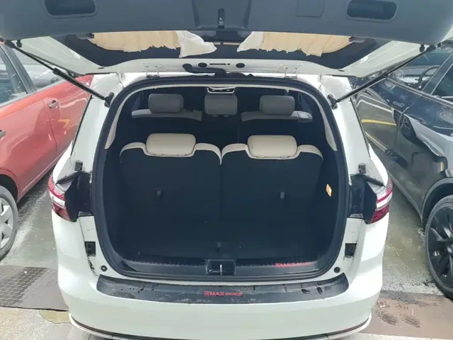 BYD Song MAX — Фото автомобиля 18