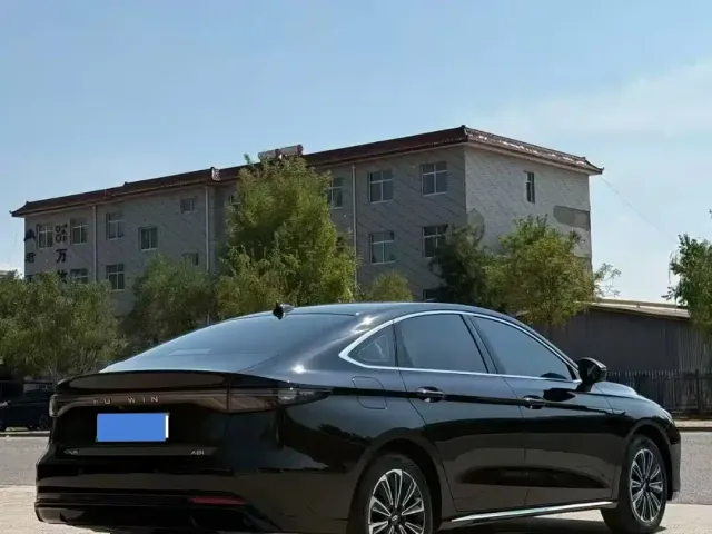 Chery Fengyun Fengyun A8L 2025 1.5TGDI 145km Comfort — Фото автомобиля 9