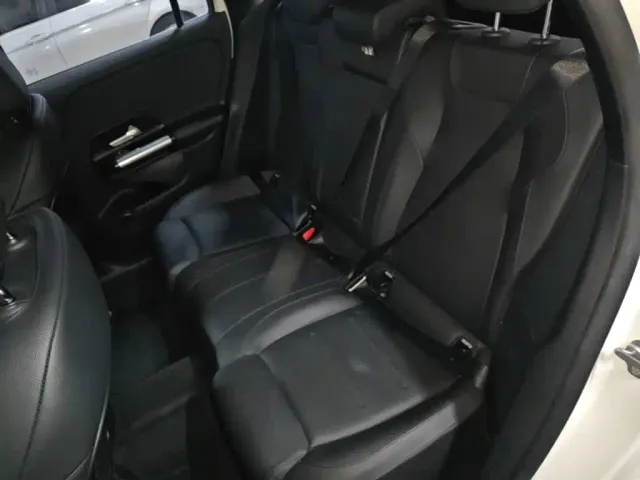 Mercedes-Benz GLA-Class — Фото автомобиля 21