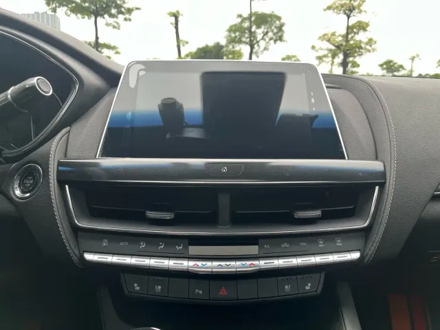 Cadillac CT5 — Фото автомобиля 21