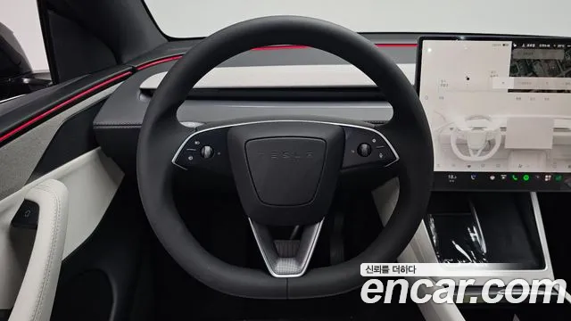 Tesla Model Y — Фото автомобиля 12
