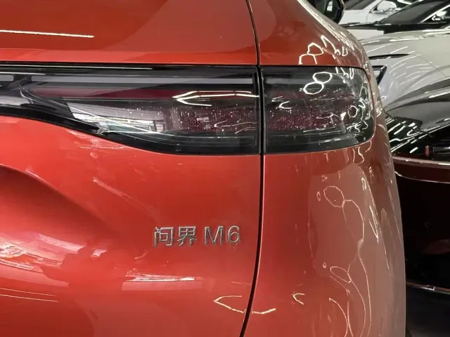 Aito M6 — Фото автомобиля 17