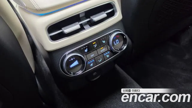 Genesis GV70 2.5T Бензин AWD — Фото автомобиля 27