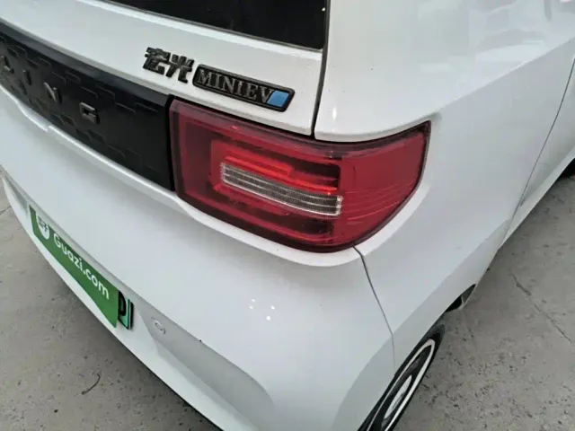 Wuling Hongguang Mini EV — Фото автомобиля 7