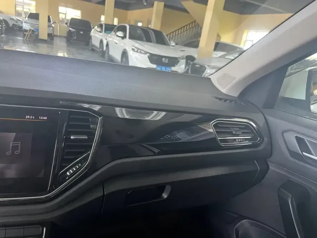 Volkswagen Volkswagen T-ROC 2022 280TSI DSG 2WD Comfort PLUS — Фото автомобиля 20