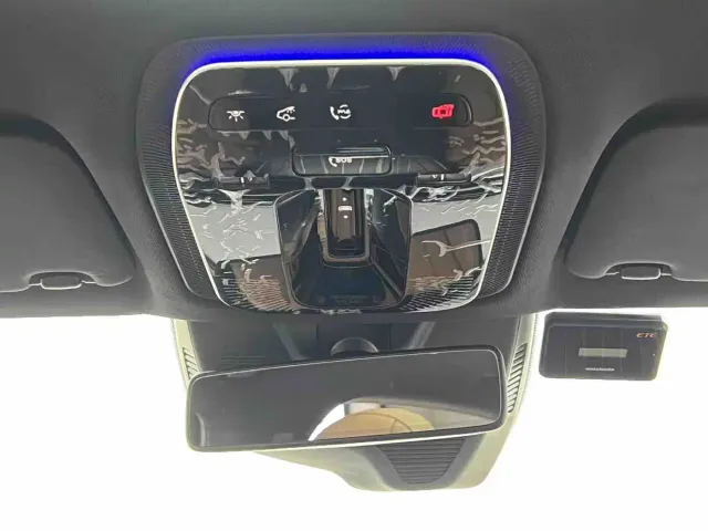 Mercedes-Benz E-Class — Фото автомобиля 19
