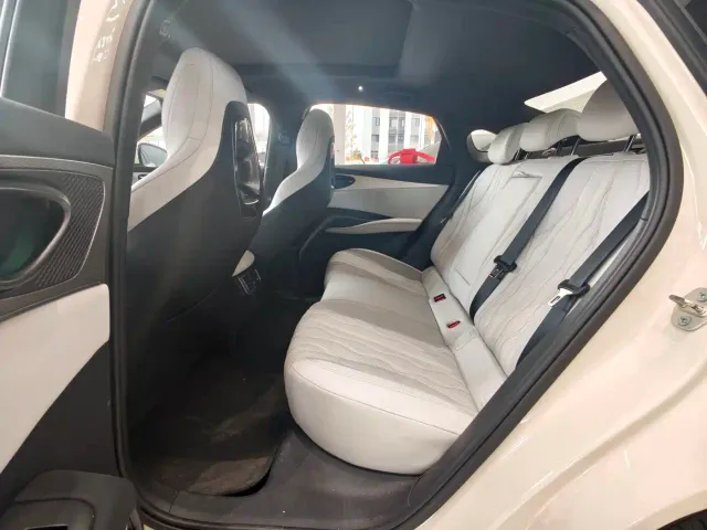 BYD Seal 06 — Фото автомобиля 10