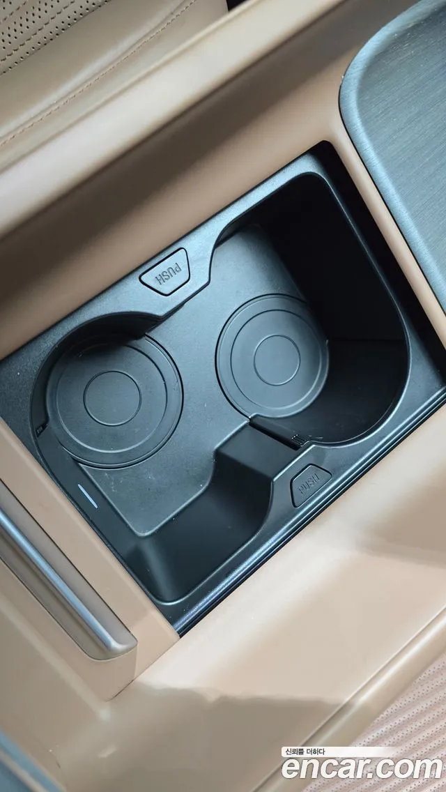 Hyundai Grandeur GN7 — Фото автомобиля 28