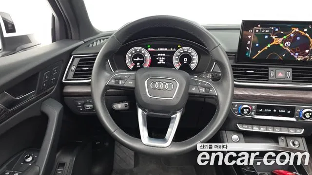 Audi Q5 FY — Фото автомобиля 12