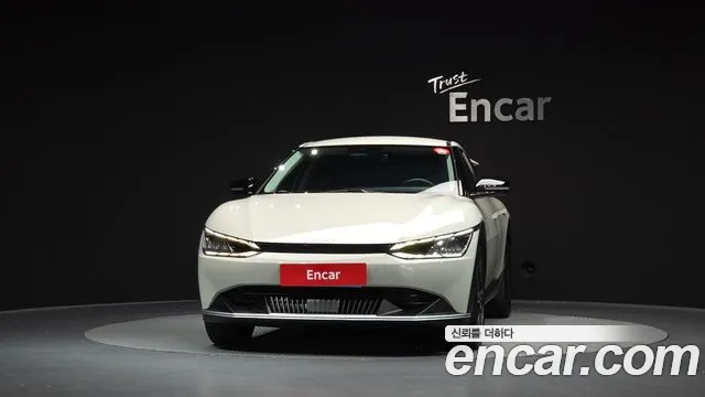 Kia EV6 — Фото автомобиля 3