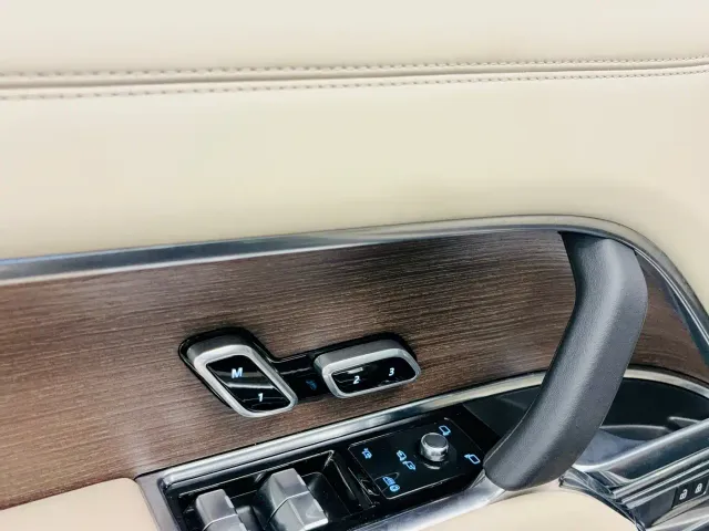 Land Rover Range Rover — Фото автомобиля 11