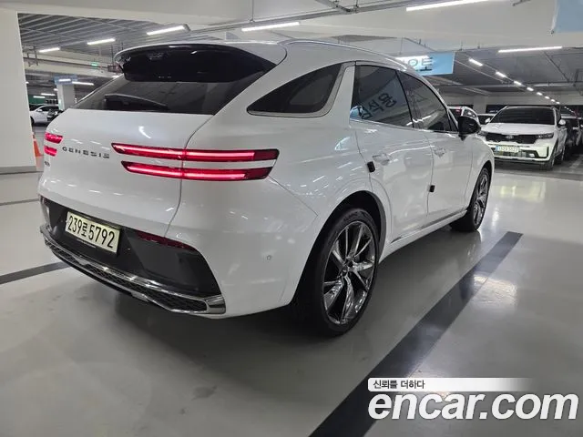 Genesis GV70 — Фото автомобиля 11