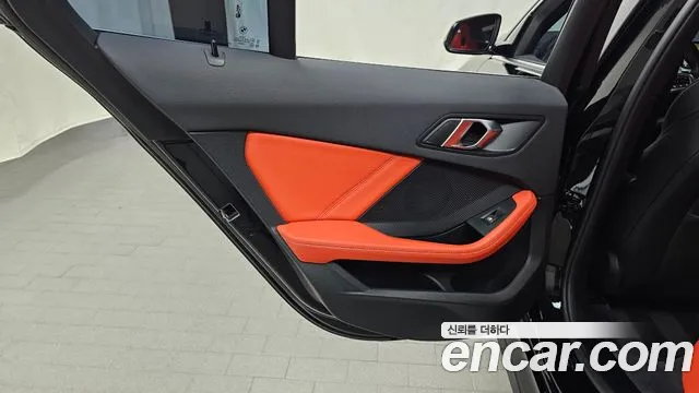 BMW 1 Series F40 — Фото автомобиля 14