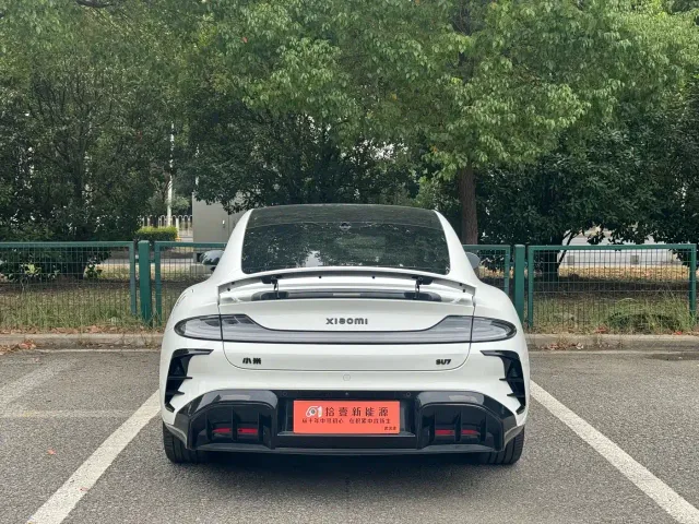 Xiaomi SU7 — Фото автомобиля 4