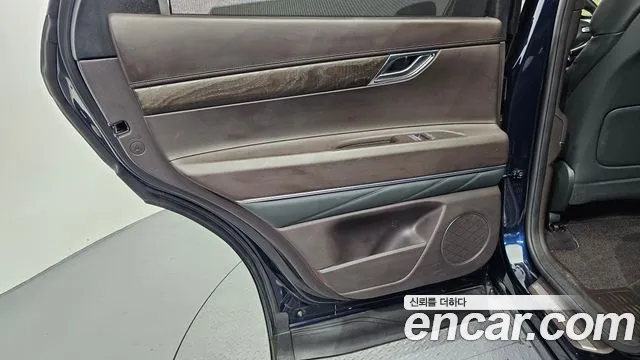 Genesis GV80 2.5T Бензин AWD — Фото автомобиля 20