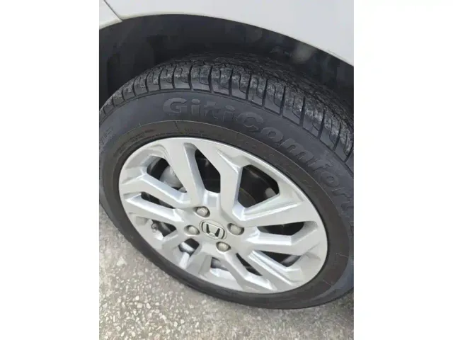 Honda Fit — Фото автомобиля 7