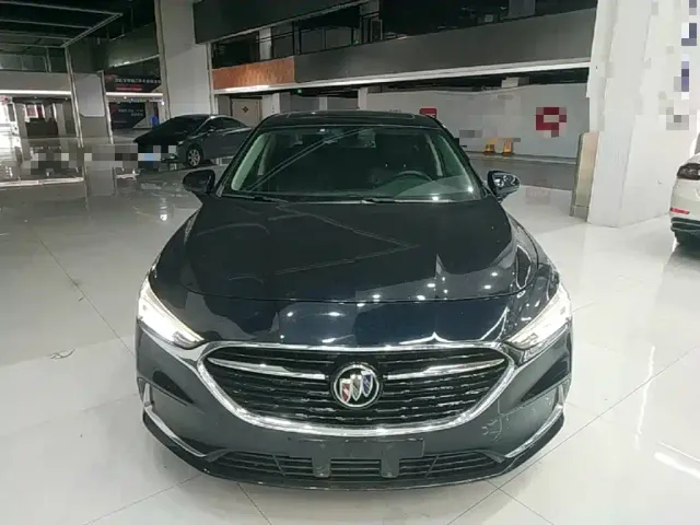 Buick LaCrosse — Фото автомобиля 2