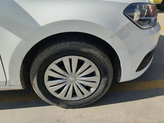 Volkswagen Santana — Фото автомобиля 6