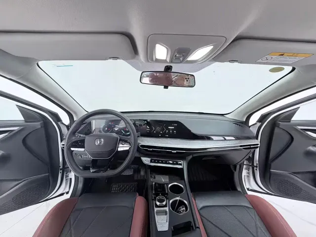 Changan Eado — Фото автомобиля 5