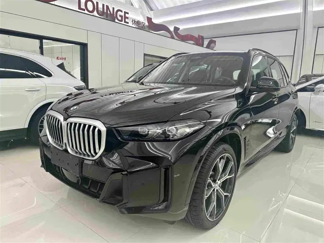 Фотография автомобиля — BMW X5