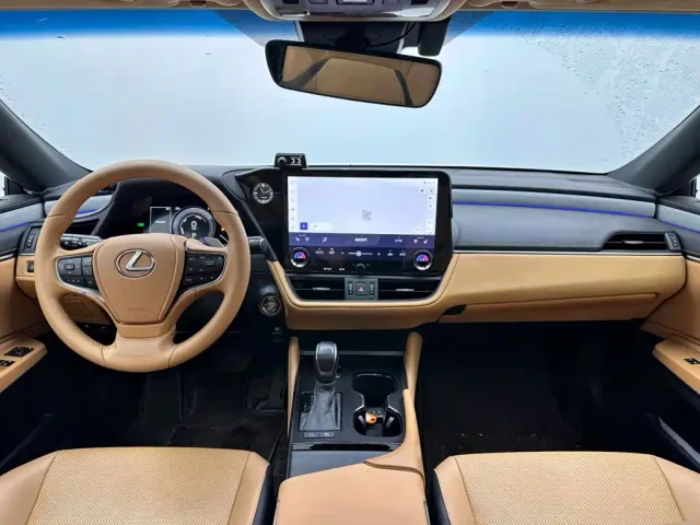Lexus ES — Фото автомобиля 10
