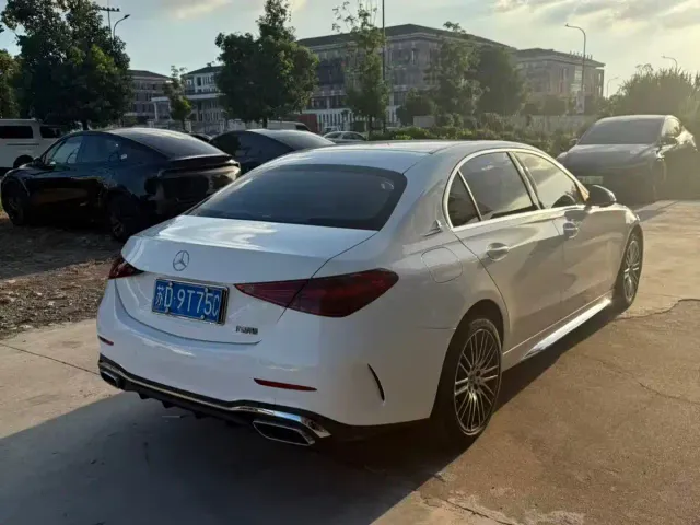 Mercedes-Benz C-Class — Фото автомобиля 4