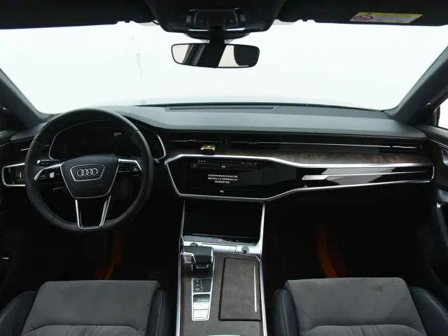 Audi A6L — Фото автомобиля 12