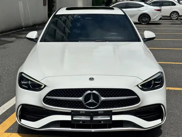 Mercedes-Benz C-Class — Фото автомобиля 2
