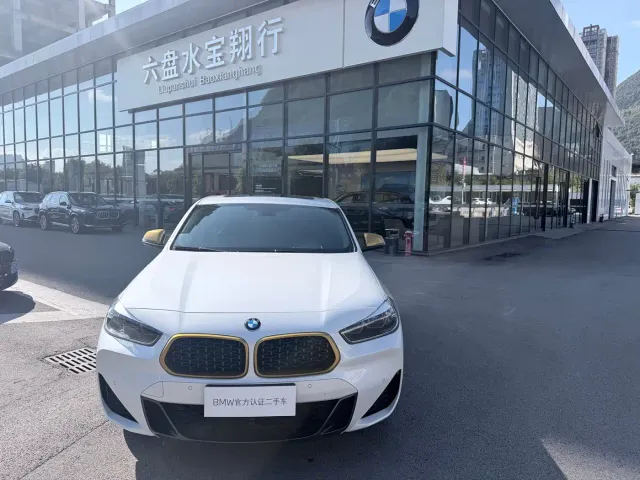 Фотография автомобиля — BMW X2