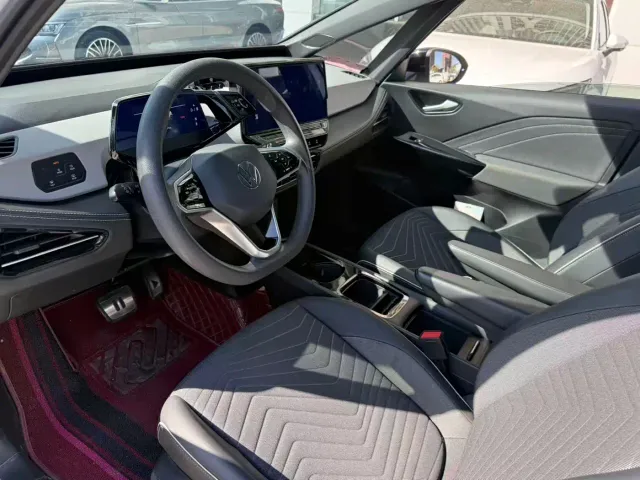 Volkswagen ID.3 — Фото автомобиля 4