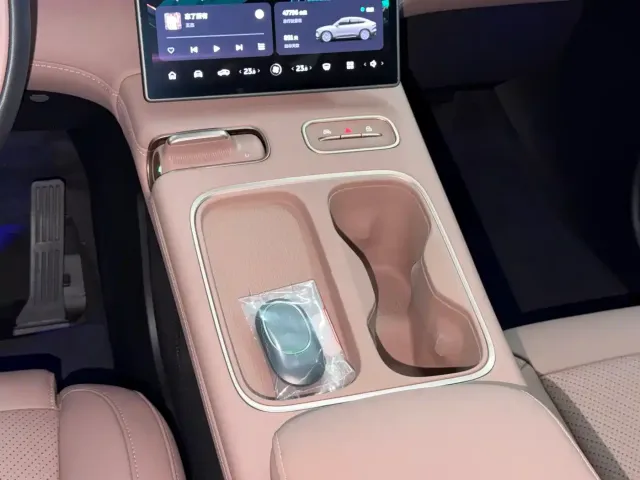 NIO NIO EC6 2024 75kWh — Фото автомобиля 14