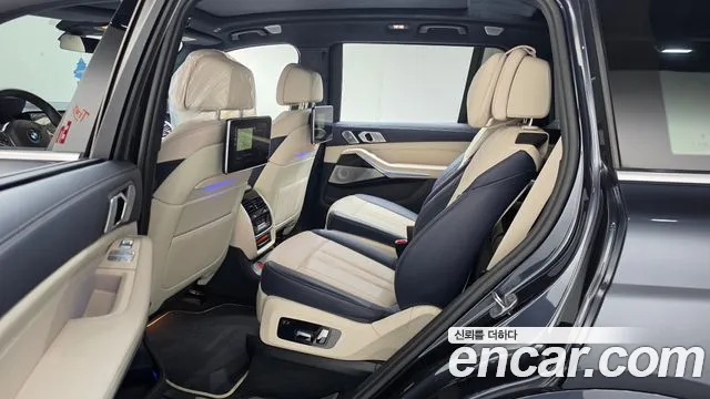 BMW X7 G07 — Фото автомобиля 11