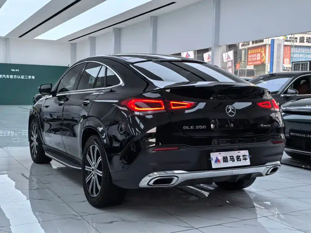 Mercedes-Benz GLE Coupe — Фото автомобиля 13
