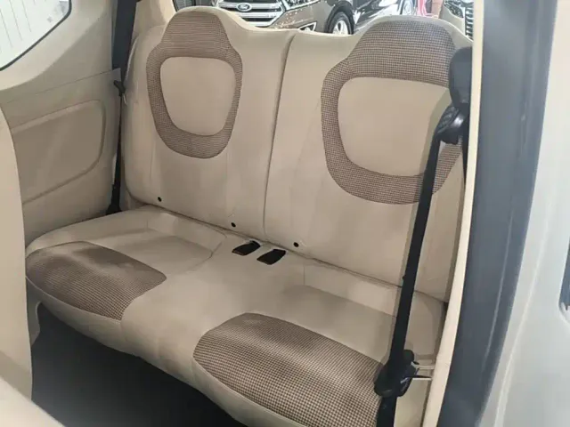 Wuling Hongguang Mini EV — Фото автомобиля 16