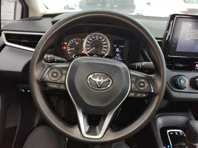 Toyota Corolla — Фото автомобиля 10