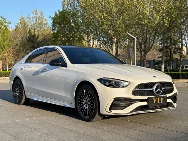 Mercedes-Benz C-Class — Фото автомобиля 3