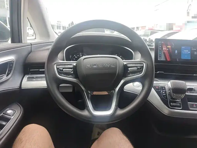 Roewe iMAX8 — Фото автомобиля 10