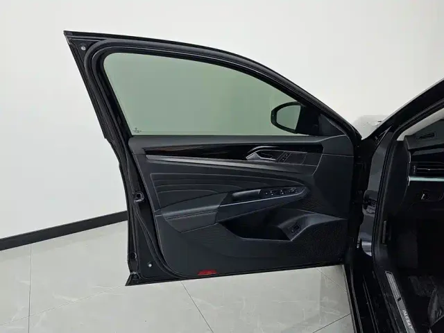 Volkswagen Passat — Фото автомобиля 7