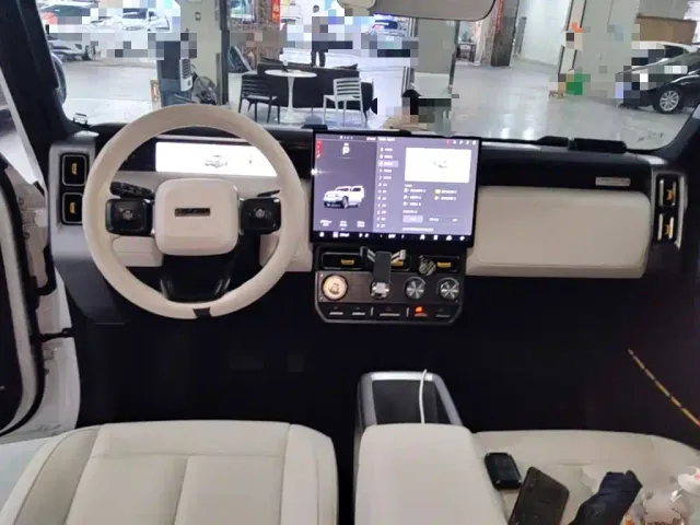 iCAR V23 — Фото автомобиля 9