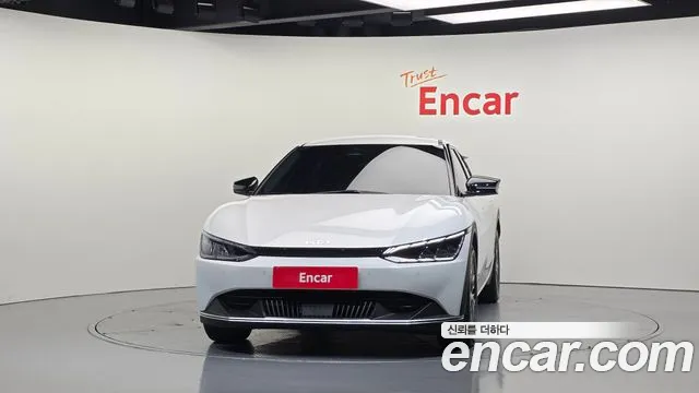 Kia EV6 — Фото автомобиля 3