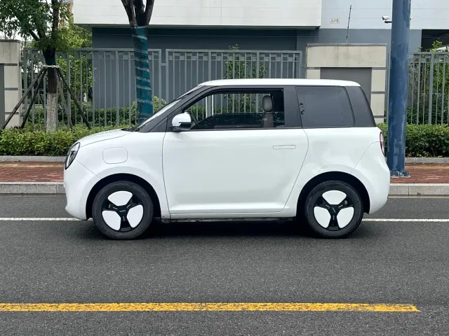 Changan Lumin — Фото автомобиля 3